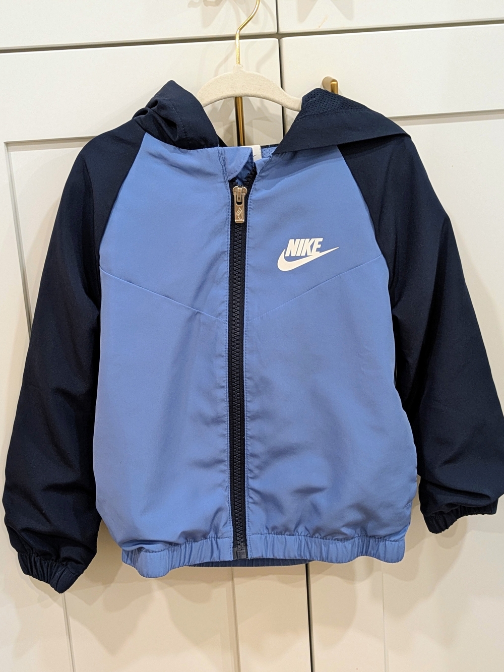 Nike Two-Tone Blue Hooded Windbreaker Jacket